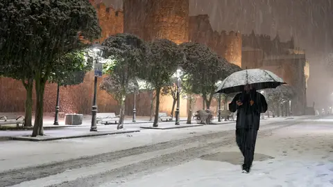 Lluvia, frío e intensas nevadas: así será el tiempo el primer fin de semana de marzo Lluvia, frío e intensas nevadas: así será el tiempo el primer fin de semana de marzo