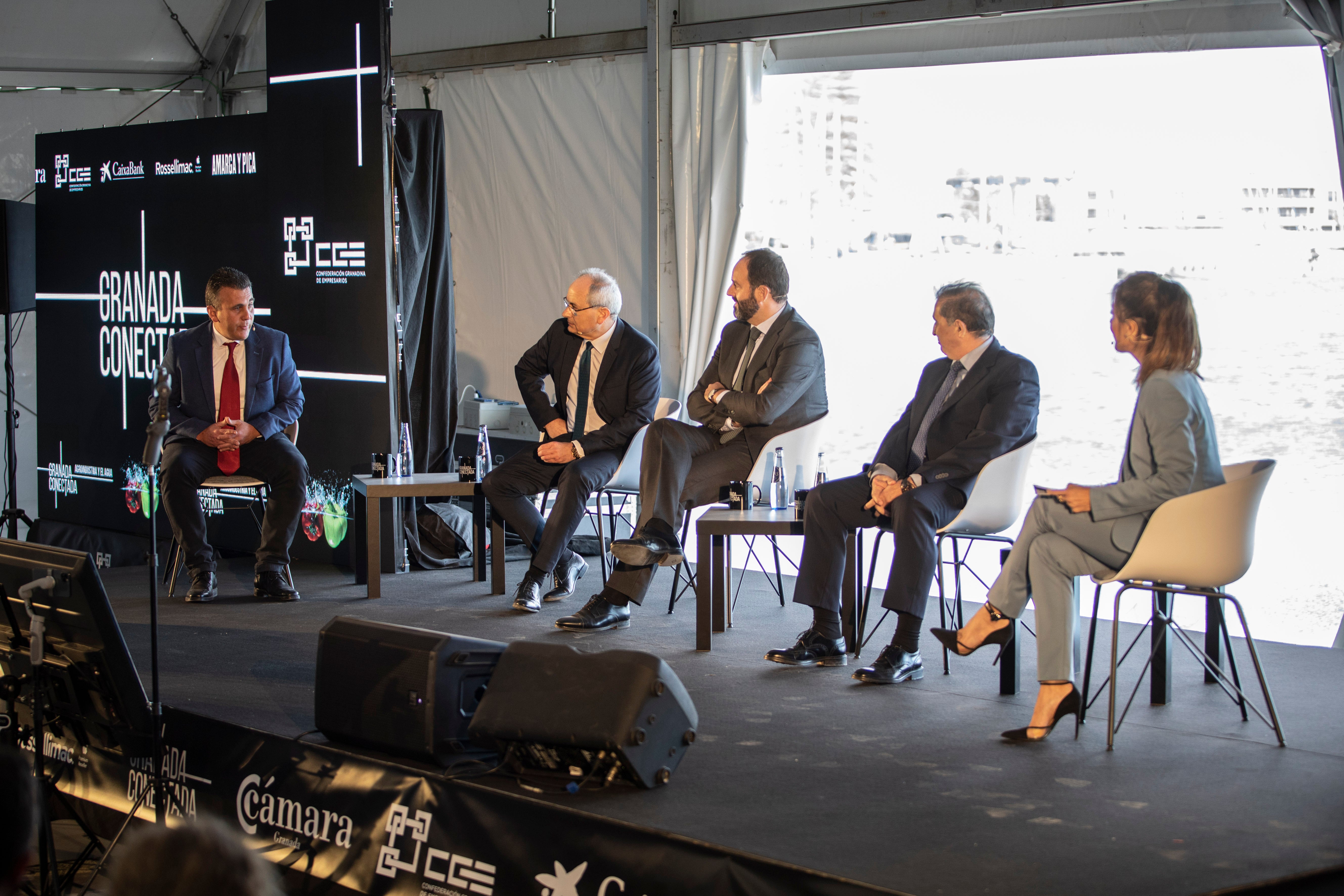 Afrontar el reto de la nueva Política Agraria Común e invertir en promoción del producto, claves para el sector agroindustrial granadino Afrontar el reto de la nueva Política Agraria Común e invertir en promoción del producto, claves para el sector agroindustrial granadino