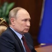 Varios diputados municipales rusos piden la destitución de Putin por "alta traición" al iniciar la guerra