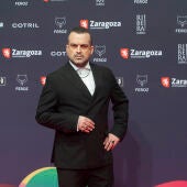 El director y showman Nacho Vigalondo, en el photocall de los Premios Feroz 2022
