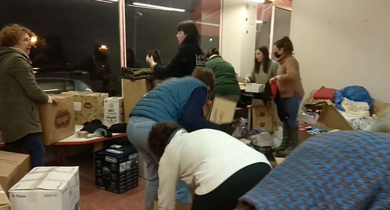 La enorme solidaridad con Ucrania pone a prueba a los voluntarios en Piloña que completan jornadas de duro trabajo La enorme solidaridad con Ucrania pone a prueba a los voluntarios en Piloña que completan jornadas de duro trabajo