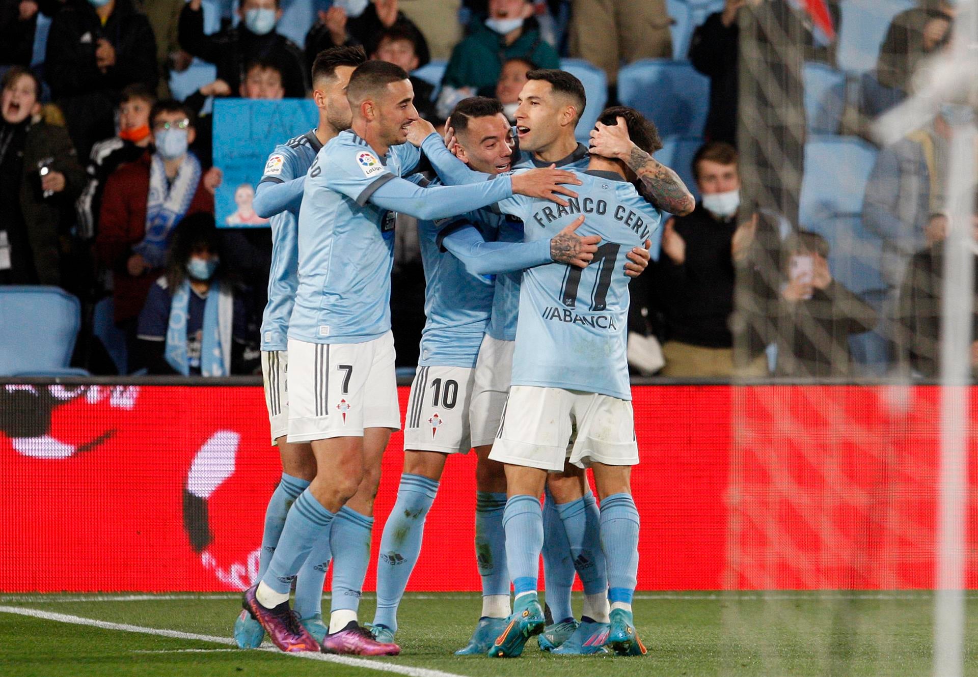 El Celta gana en el descuento y le complica la vida al Mallorca El Celta gana en el descuento y le complica la vida al Mallorca