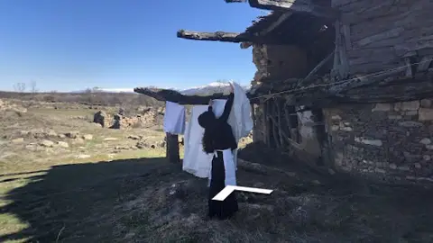 POR FIN NO ES LUNES CARRETERA SECUNDARIA