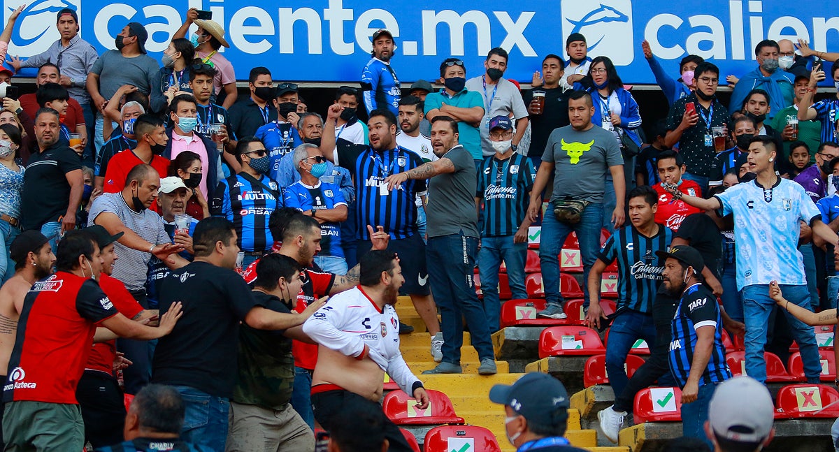 Asciende a 26 la cifra de heridos en el estadio de fútbol de Querétaro Asciende a 26 la cifra de heridos en el estadio de fútbol de Querétaro