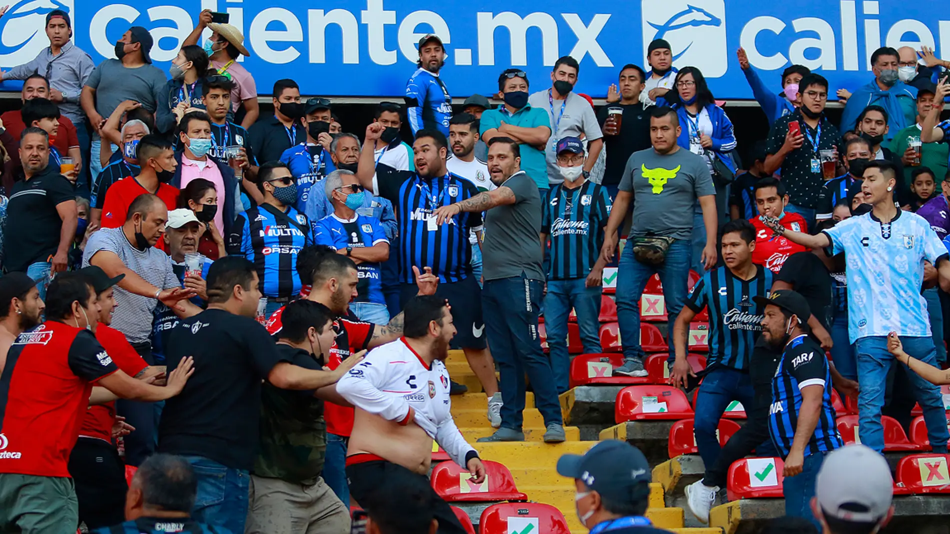 Incidentes en el estadio de fútbol de Querétaro