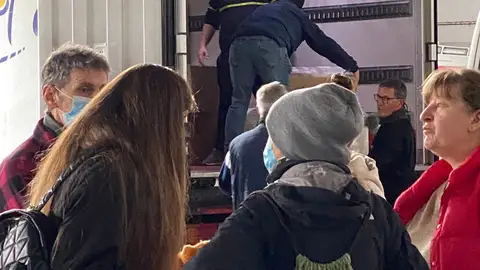 Voluntarios "Ayuda Ucrania" en Alcázar de San Juan Voluntarios "Ayuda Ucrania" en Alcázar de San Juan