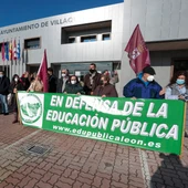 Concentración de la Plataforma por un Instituto en Villaquilambre Concentración de la Plataforma por un Instituto en Villaquilambre