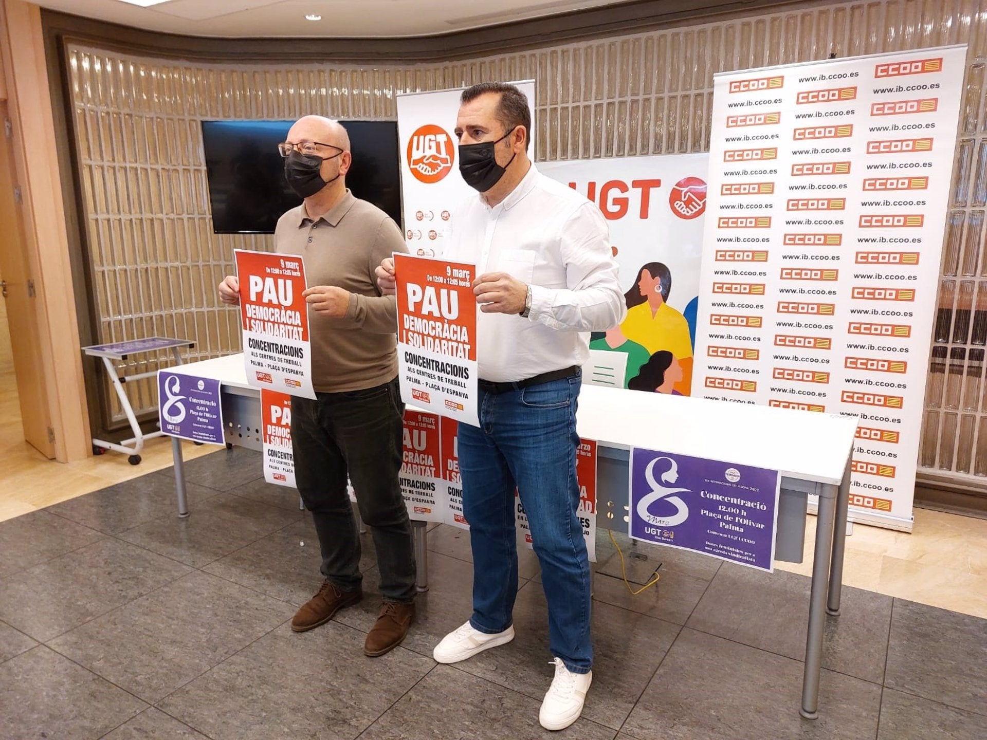 CCOO y UGT llaman a concentrarse contra la guerra el miércoles ante los centros de trabajo de Baleares CCOO y UGT llaman a concentrarse contra la guerra el miércoles ante los centros de trabajo de Baleares