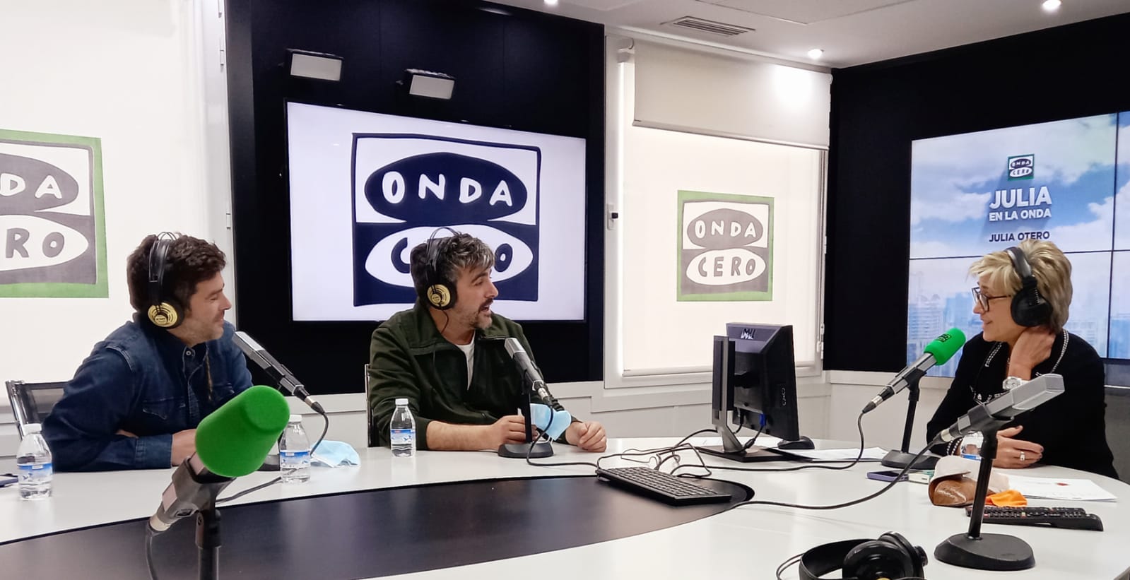 Los hermanos 'Estopa' hacen un recorrido de sus grandes éxitos tras más de 20 años sobre los escenarios Los hermanos 'Estopa' hacen un recorrido de sus grandes éxitos tras más de 20 años sobre los escenarios