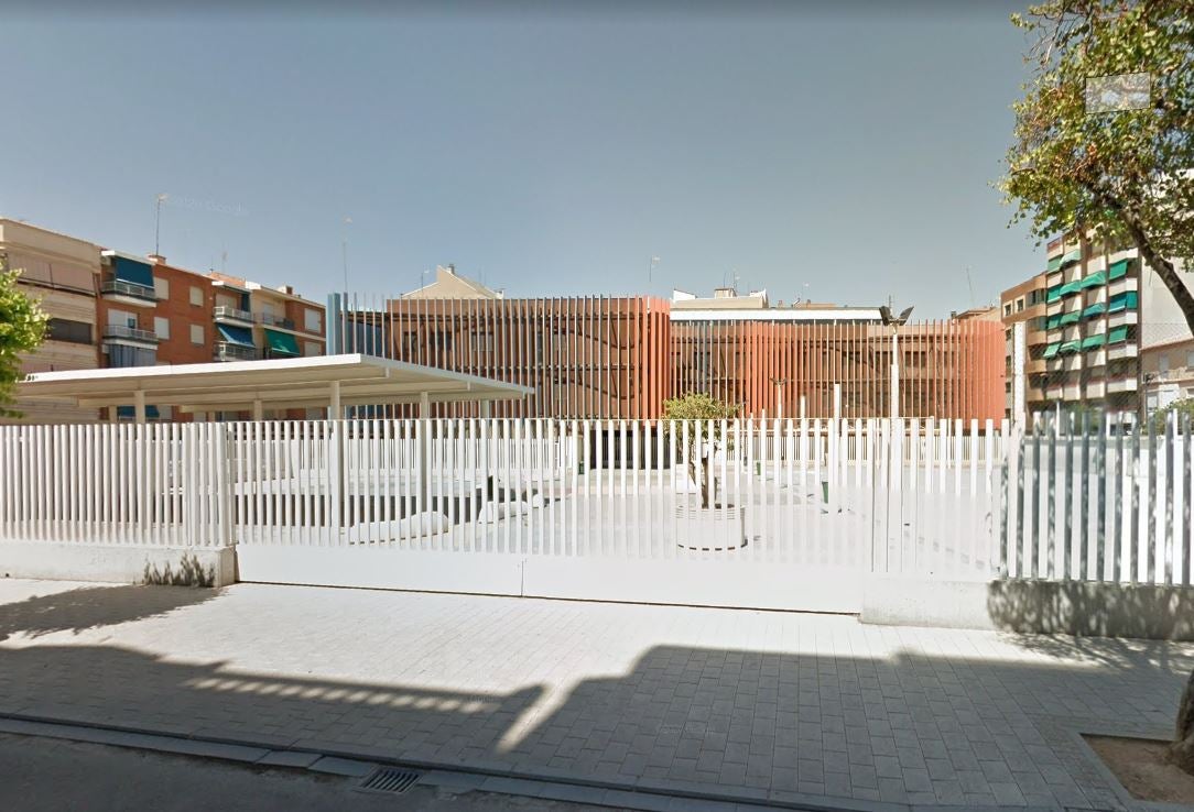 Muere un niño de diez años en un colegio de Albacete Muere un niño de diez años en un colegio de Albacete