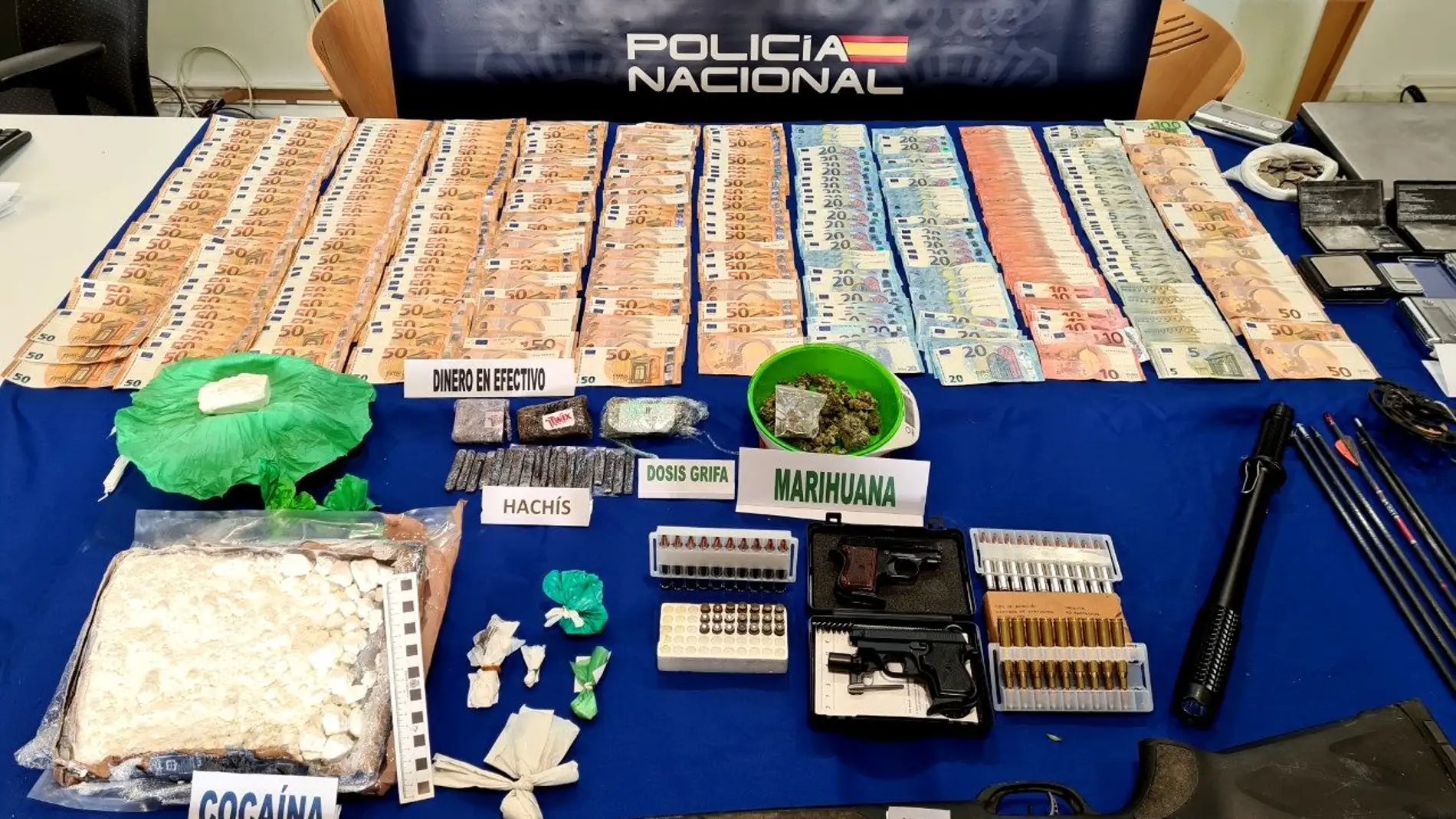 La Policía Nacional desmantela una organización criminal dedicada al tráfico de marihuana y cocaína 