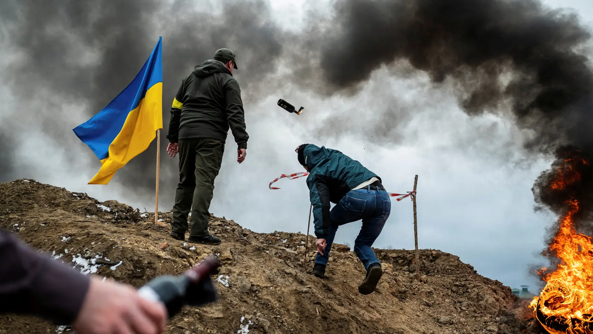 Los pasos que pide Ucrania a extranjeros para alistarse en su defensa y combatir frente a Rusia
