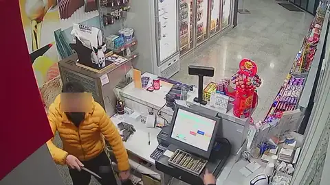 Detenido tras atracar tres gasolineras a punta de navaja y sustraer más de 1.600 euros Detenido tras atracar tres gasolineras a punta de navaja y sustraer más de 1.600 euros