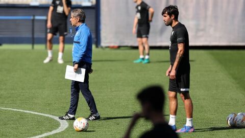 El M&aacute;laga en entreno