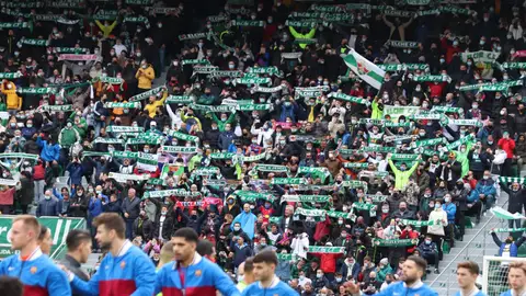 El Elche vende 277 entradas para Granada y llena dos autobuses. ELCHE CF