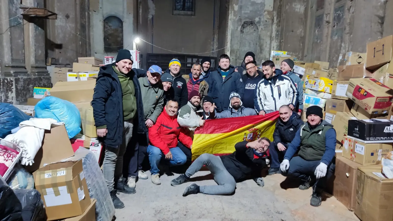 La expedici&oacute;n ciudadreale&ntilde;a tras descargar la mercanc&iacute;a en Ucrania