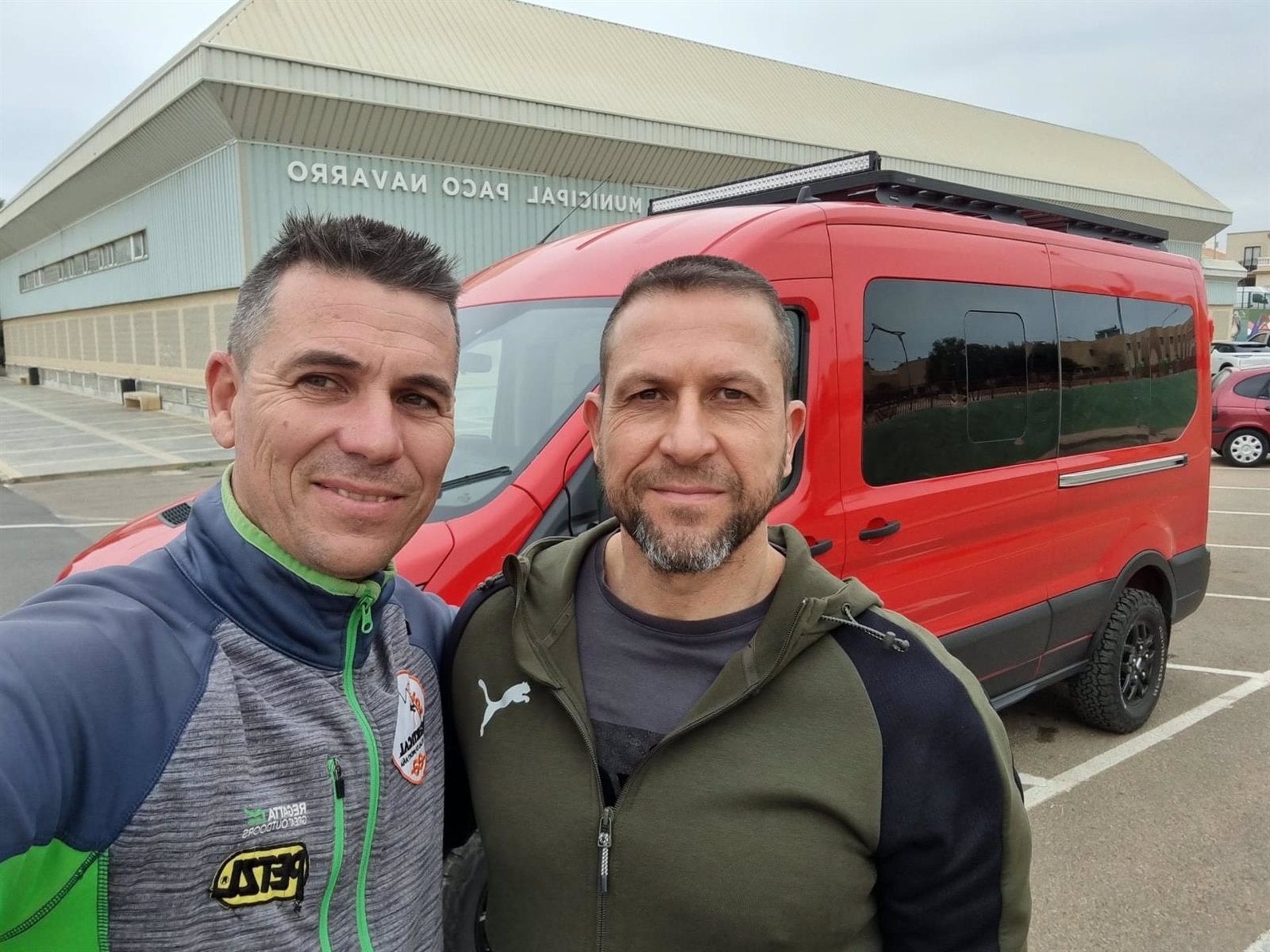 Llega a la frontera de Polonia la expedición del autobús almeriense que recoge a una veintena de huérfanos ucranianos Llega a la frontera de Polonia la expedición del autobús almeriense que recoge a una veintena de huérfanos ucranianos