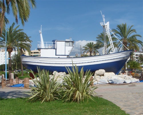 Una réplica de la pila bautismal de Vega del Mar sustituirá el barco pesquero "del GIL" Una réplica de la pila bautismal de Vega del Mar sustituirá el barco pesquero "del GIL"
