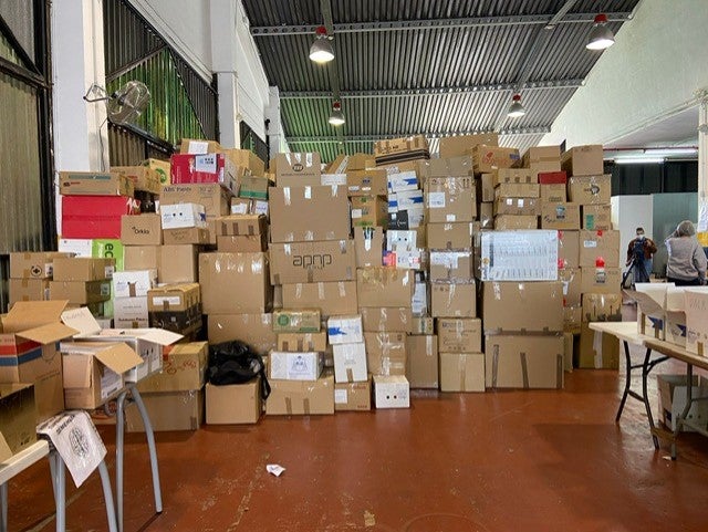 Salen dos trailers y no uno con donaciones desde Palma hacia la frontera de Ucrania Salen dos trailers y no uno con donaciones desde Palma hacia la frontera de Ucrania