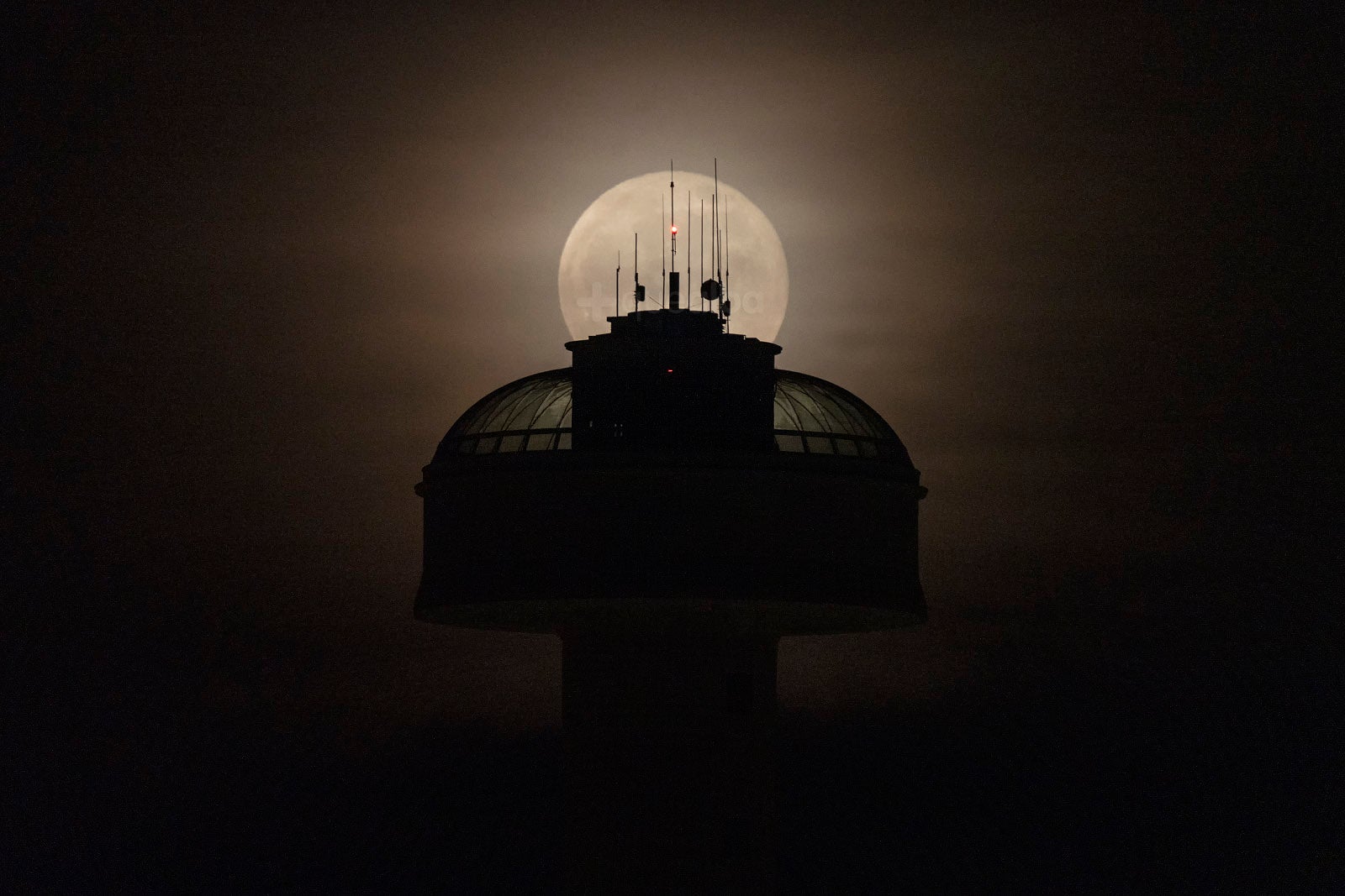 "La súperluna" se alza con el primer Premio de Fotoperiodismo de la Apab "La súperluna" se alza con el primer Premio de Fotoperiodismo de la Apab