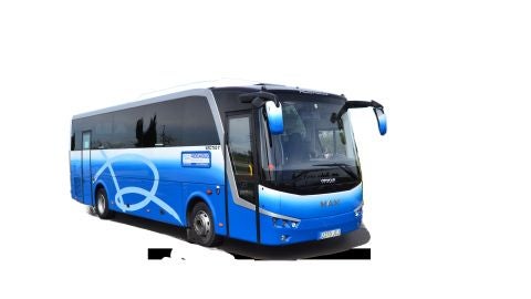 Una expedición lleva a Polonia dos autobuses llenos de ayuda y traerá a Sevilla a casi 100 ucranianos