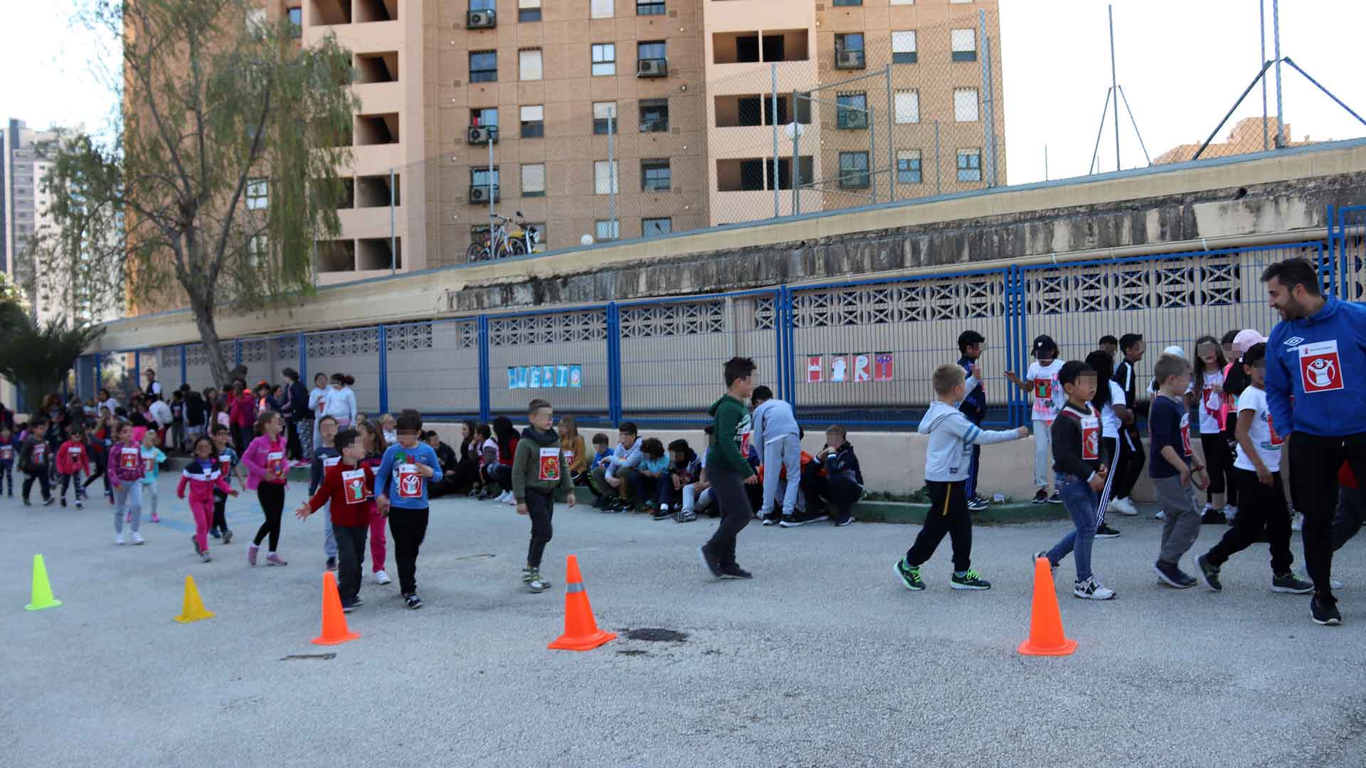 Benidorm invertirá 1,4 millones para mejorar el pavimento en las calles de las zonas escolares Benidorm invertirá 1,4 millones para mejorar el pavimento en las calles de las zonas escolares