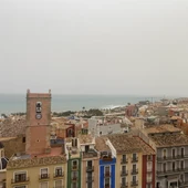 la vila joiosa muy nuboso niebla la vila joiosa muy nuboso niebla