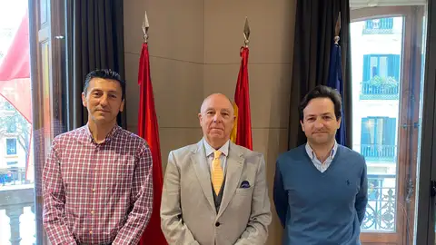 José Antonio Cruceira, Javier Taberna, Ignacio Ferrer-Bonsoms Se quitaron la mascarilla para la fotografía