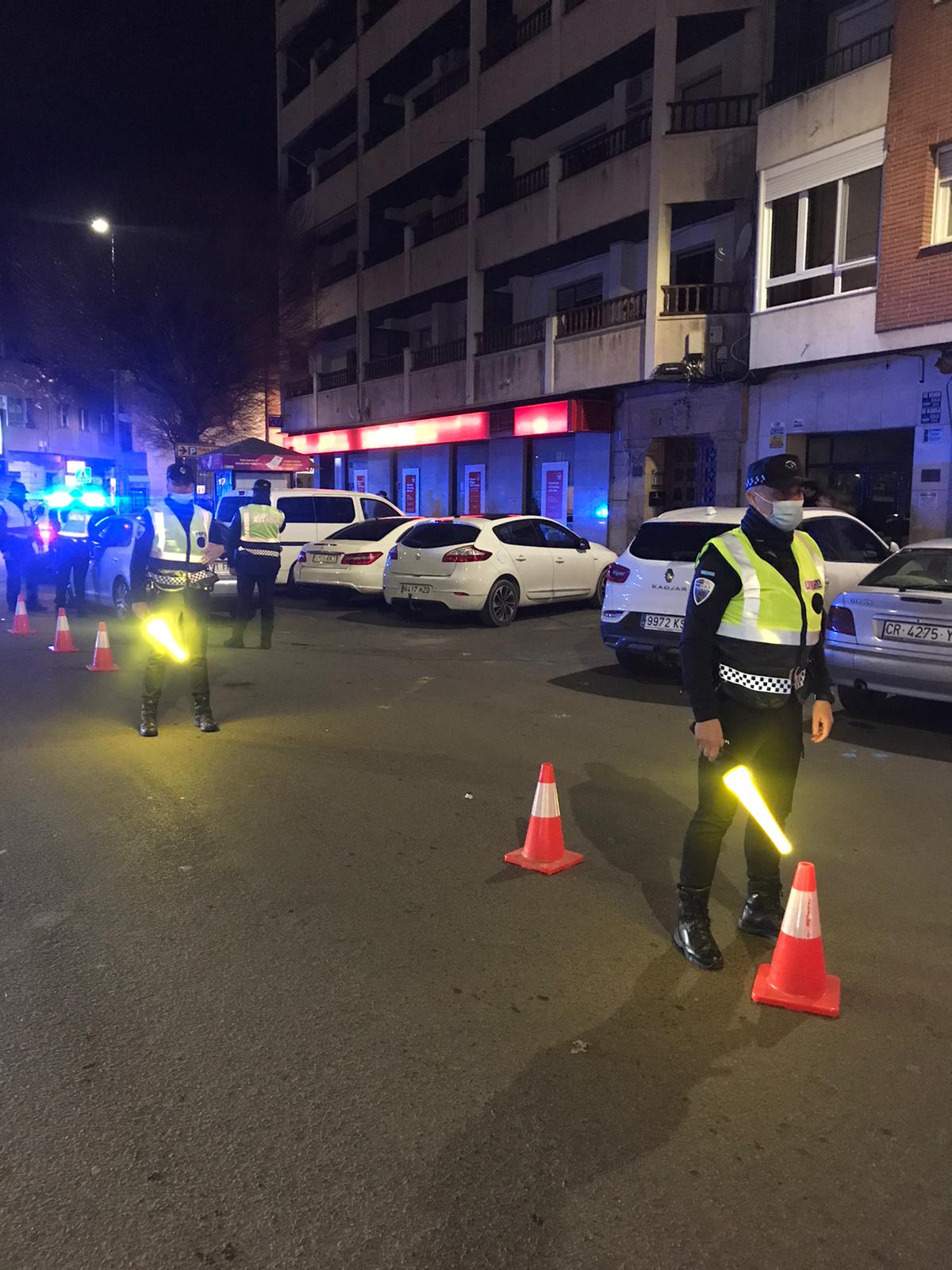 Detienen en Ciudad Real a un conductor que se negó a pasar la prueba de alcohol y se enfrentó a los agentes Detienen en Ciudad Real a un conductor que se negó a pasar la prueba de alcohol y se enfrentó a los agentes