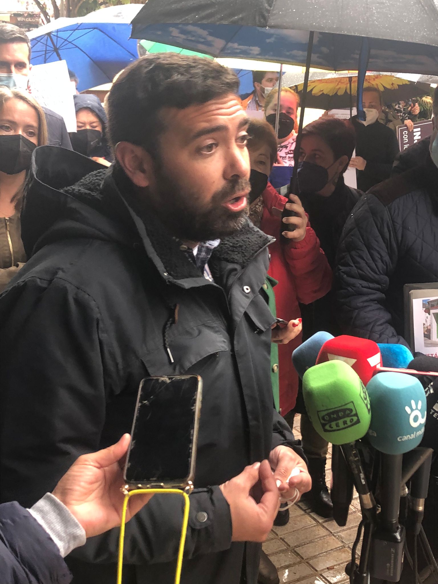 Manuel Sillero: "Los vecinos viven con bastante desasosiego el cierre de la sucursal" Manuel Sillero: "Los vecinos viven con bastante desasosiego el cierre de la sucursal"