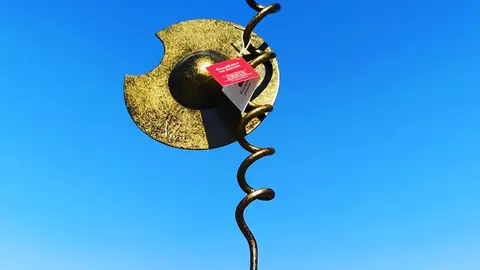 El original trofeo para el Concurso de Sumilleres El original trofeo para el Concurso de Sumilleres