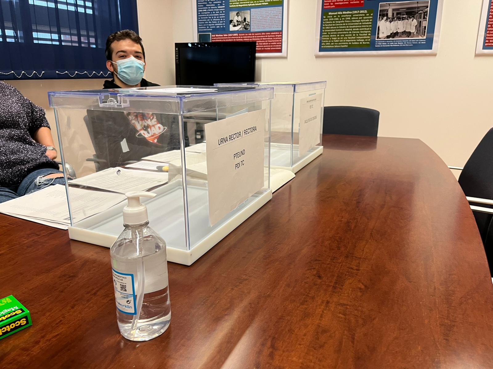 Elecciones Andalucía 2022: ¿qué hago si trabajo y me toca formar parte de una mesa? Elecciones Andalucía 2022: ¿qué hago si trabajo y me toca formar parte de una mesa?