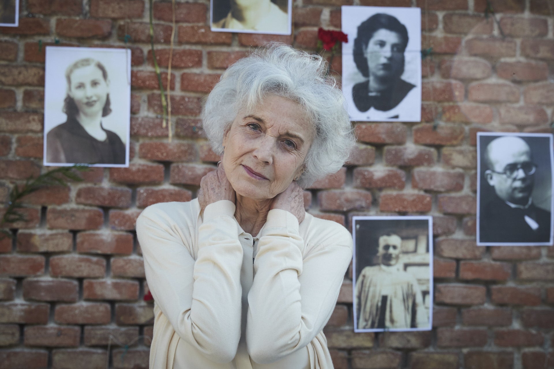 Marisa Paredes: "Para hacer teatro es importante no perder nunca la fe, el entusiasmo y la fuerza" Marisa Paredes: "Para hacer teatro es importante no perder nunca la fe, el entusiasmo y la fuerza"