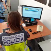 Agente de la Policía Nacional Agente de la Policía Nacional