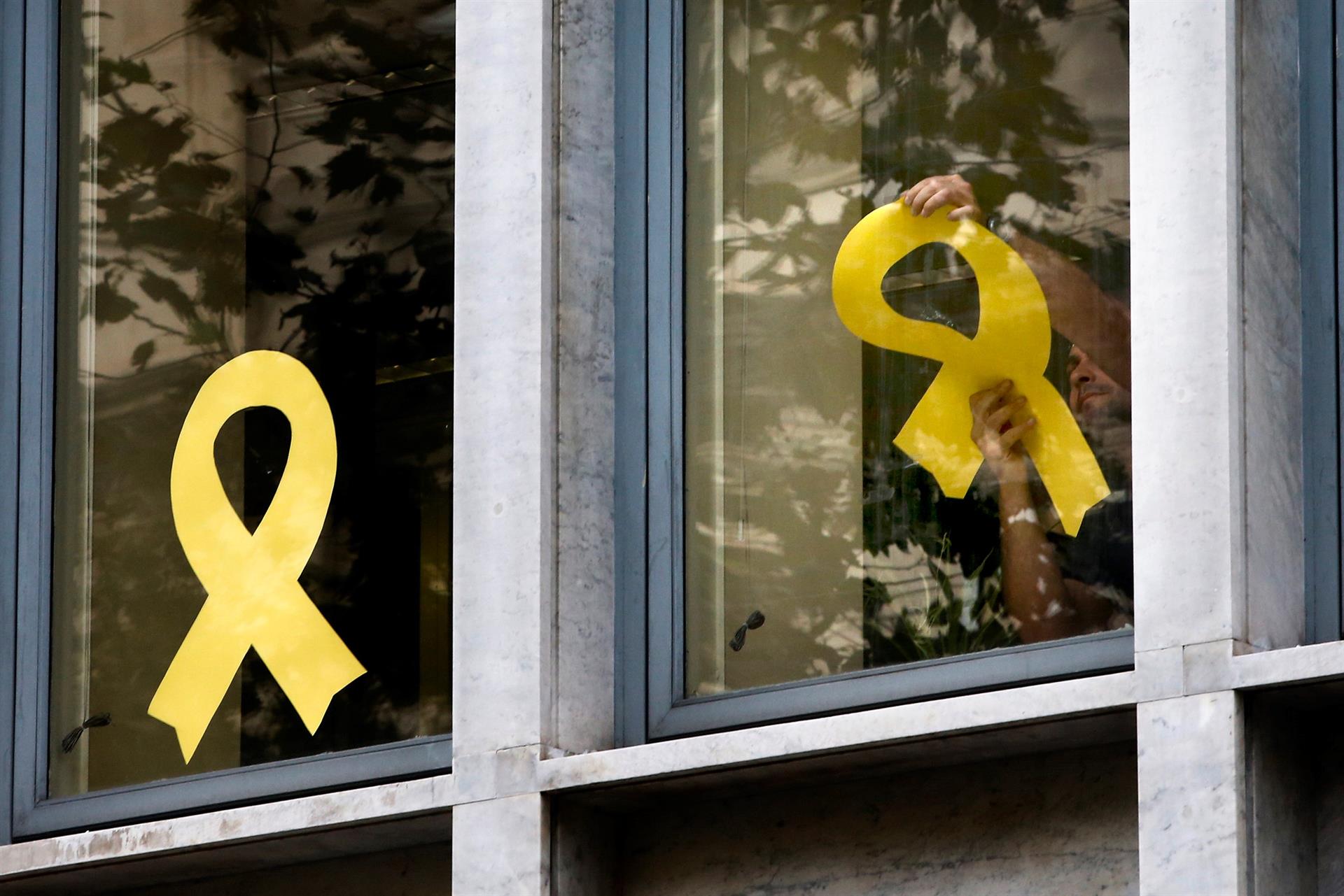 El apoyo a la independencia en Cataluña se desploma al 38,8% El apoyo a la independencia en Cataluña se desploma al 38,8%