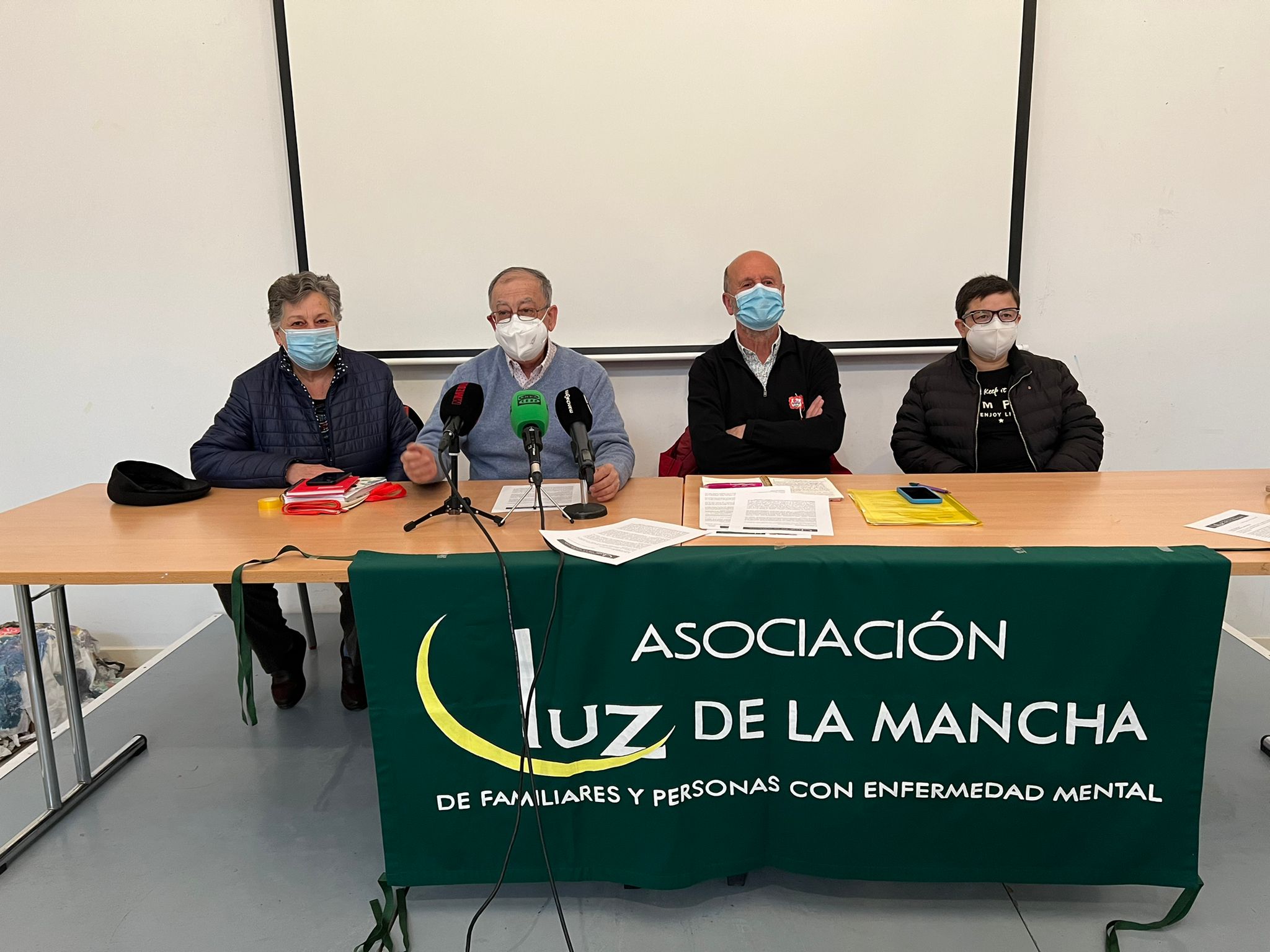 "Luz de la Mancha" remite una carta a los políticos regionales para reivindicar más atención a los enfermos mentales "Luz de la Mancha" remite una carta a los políticos regionales para reivindicar más atención a los enfermos mentales
