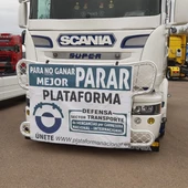 La manifestación ha sido convocado por la Plataforma en Defensa del Sector del Transporte La manifestación ha sido convocado por la Plataforma en Defensa del Sector del Transporte