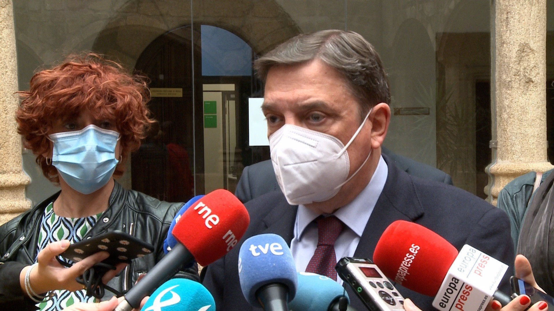 Luis Planas advierte que impedir la distribución de alimentos es un acto "ilegal" e "inmoral" Luis Planas advierte que impedir la distribución de alimentos es un acto "ilegal" e "inmoral"