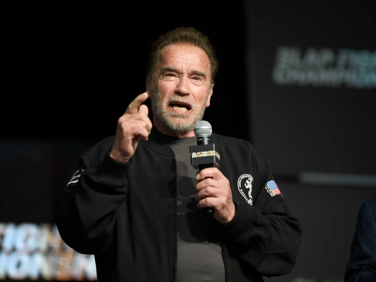 Schwarzenegger recuerda el pasado nazi de su familia y hace a un