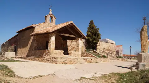 Ingresan en prisión sin fianza dos de los detenidos y el líder de la secta en la masía de Vistabella Ingresan en prisión sin fianza dos de los detenidos y el líder de la secta en la masía de Vistabella