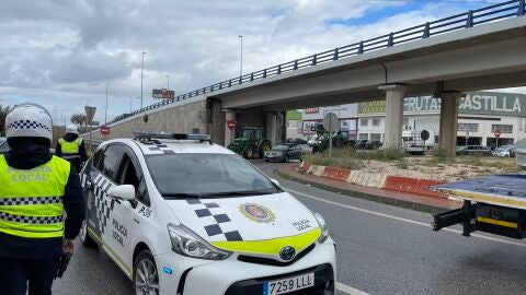 Atasco en la circunvalaci&oacute;n de Granada por la huelga de transportistas