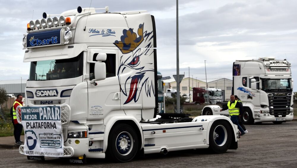 Cabezas tractoras participantes en la manifestación de este lunes