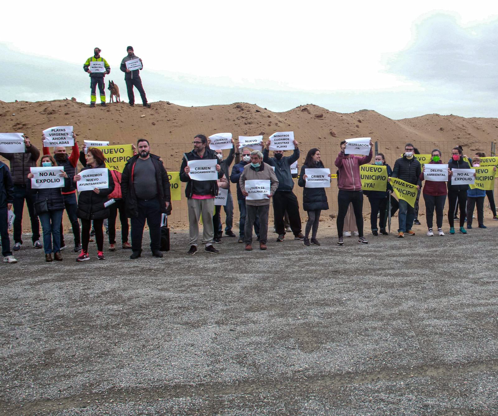 El Altet Decide pide a la Fiscalía que investigue la extracción de arena de la playa de la pedanía de Elche El Altet Decide pide a la Fiscalía que investigue la extracción de arena de la playa de la pedanía de Elche