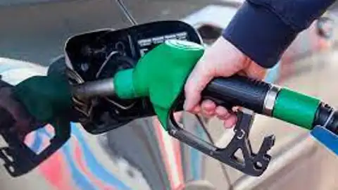 Desparece la bonificación de los 20 céntimos en la gasolina excepto para los profesionales Desparece la bonificación de los 20 céntimos en la gasolina excepto para los profesionales