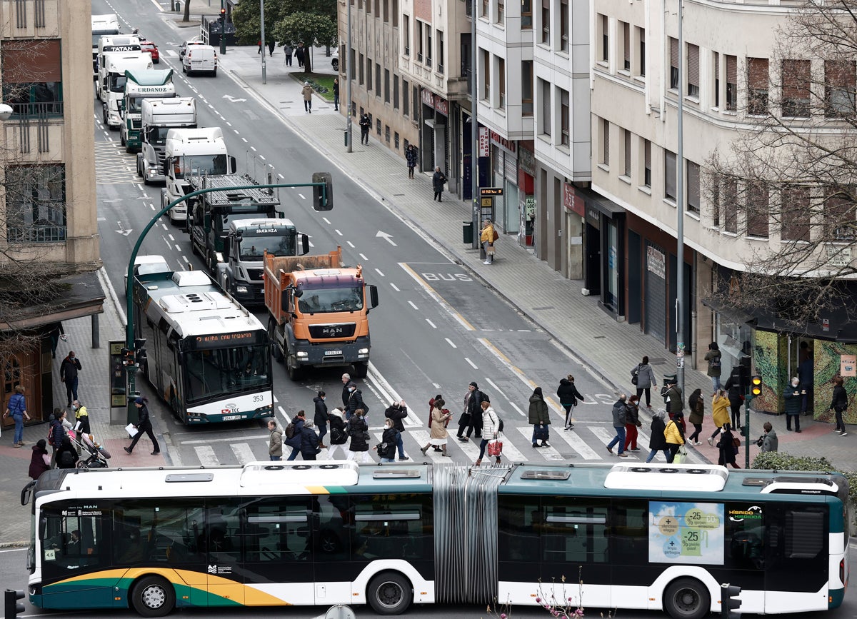 Tradisna e Hiru dejan de apoyar el paro del transporte y vuelven a la actividad Tradisna e Hiru dejan de apoyar el paro del transporte y vuelven a la actividad
