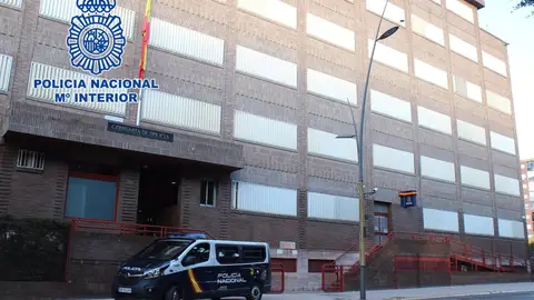 Detenidos dos menores y un adulto como presuntos autores de un apuñalamiento en una pelea en El Puche Detenidos dos menores y un adulto como presuntos autores de un apuñalamiento en una pelea en El Puche