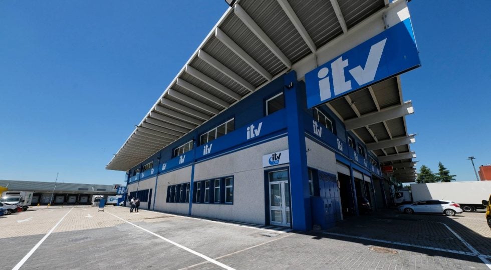 Estos son los principales motivos por los que te pueden tirar de la ITV Estos son los principales motivos por los que te pueden tirar de la ITV