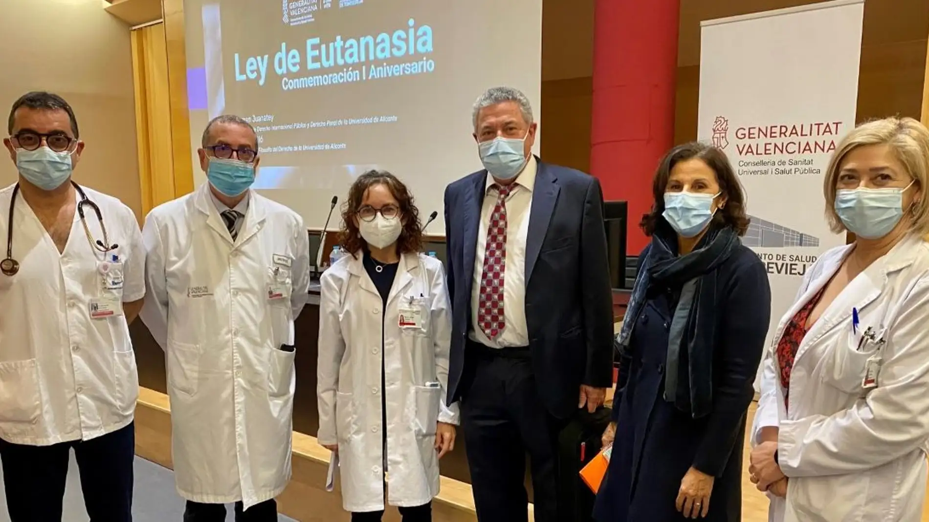 El Hospital Universitario de Torrevieja conmemora el primer aniversario de la ley de eutanasia 