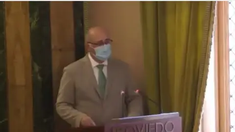 El Ayuntamiento exige de forma unánime la permanencia de la Escuela de Minas El Ayuntamiento exige de forma unánime la permanencia de la Escuela de Minas