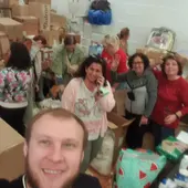 Slavik y voluntarios en El Puerto Slavik y voluntarios en El Puerto